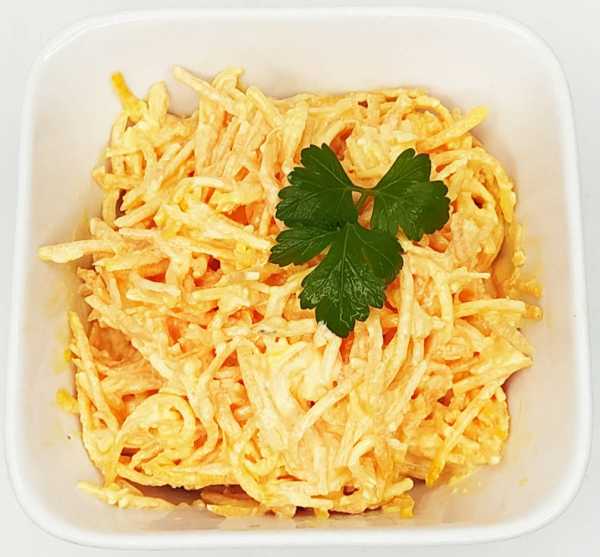 Салат из моркови с сыром
