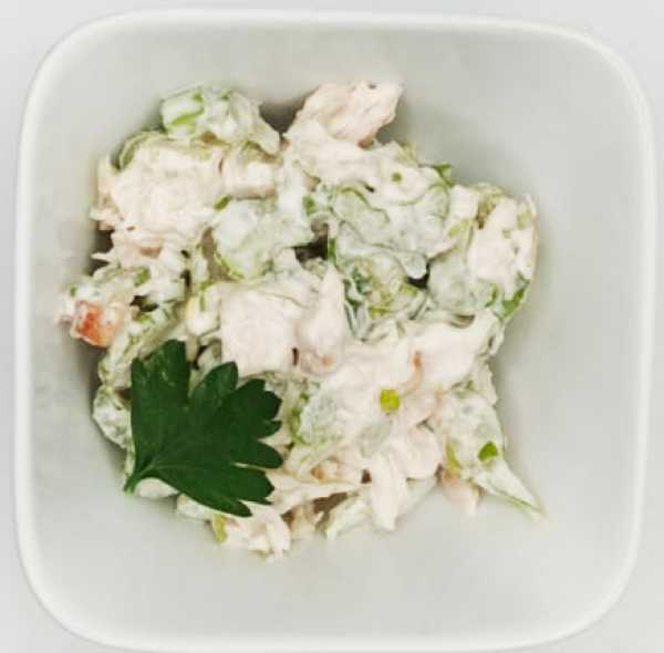 Салат из сельдерея с курицей