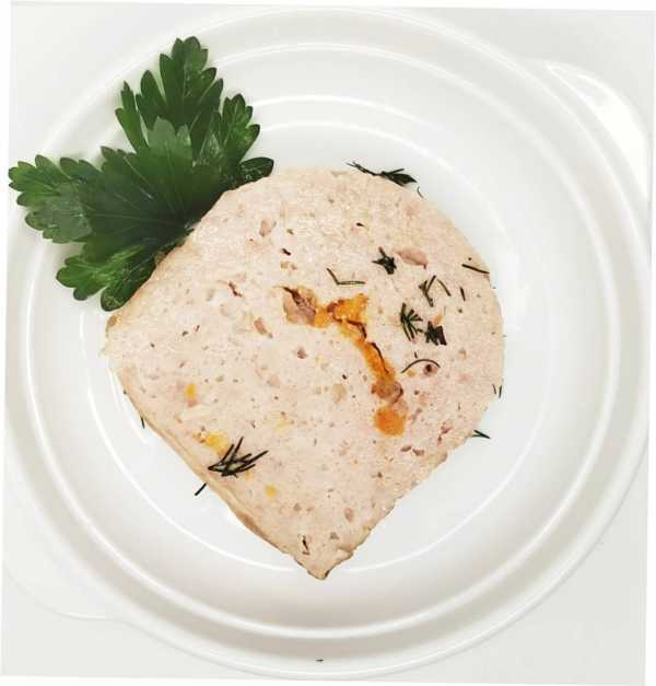 Рулет куриный с овощами
