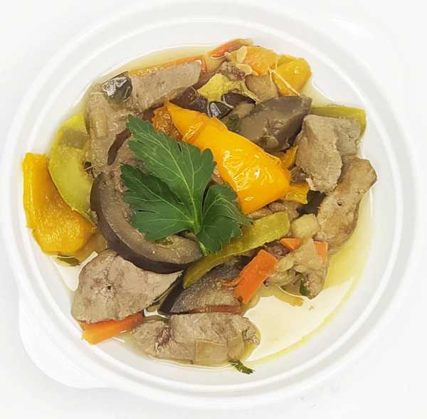 Печень говяжья с овощами